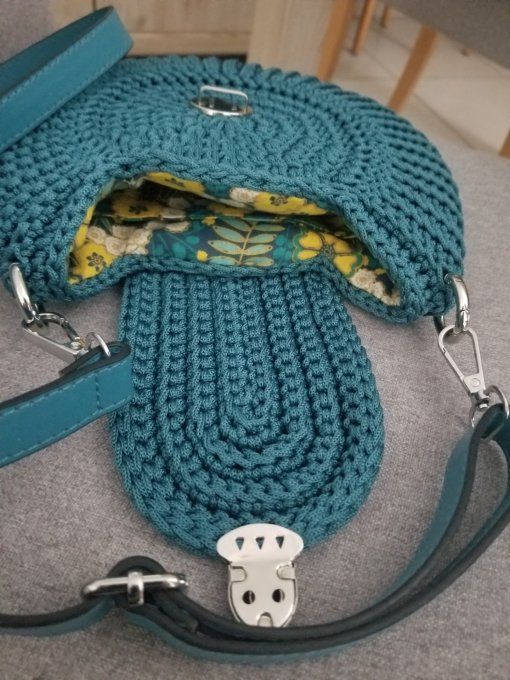 Sac bandoulière BLEU CANARD au crochet 