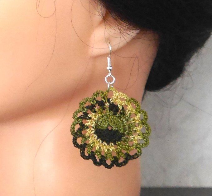Boucles d'oreilles VERT au crochet