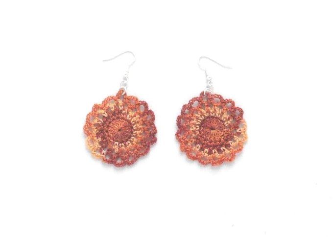 Boucles d'oreilles  MARRON  au crochet