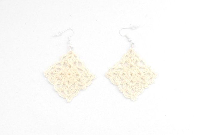 Boucles d'oreilles  IVOIRE au crochet