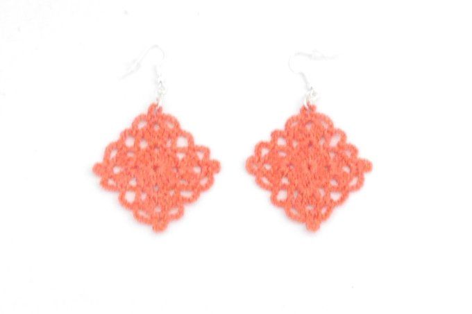 Boucles d'oreilles ORANGE clair au crochet