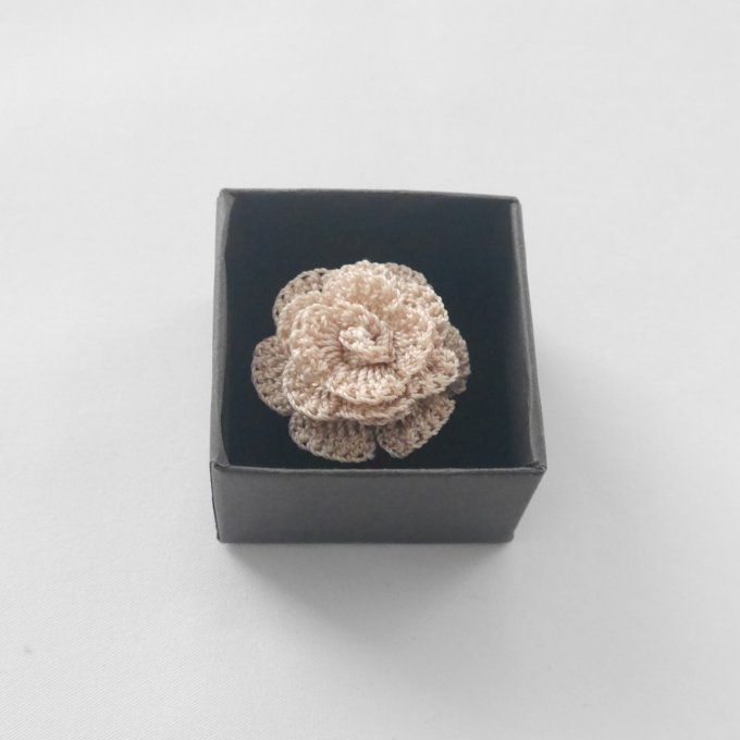 Bague  réglable BEIGE au crochet