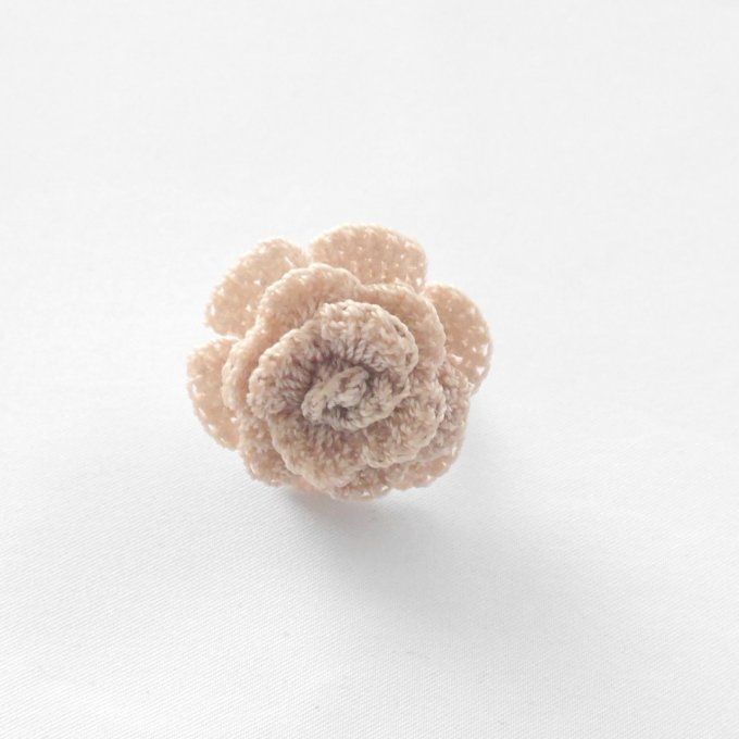 Bague  réglable BEIGE au crochet