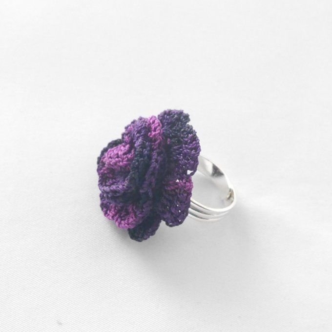 Bague réglable VIOLET  au crochet
