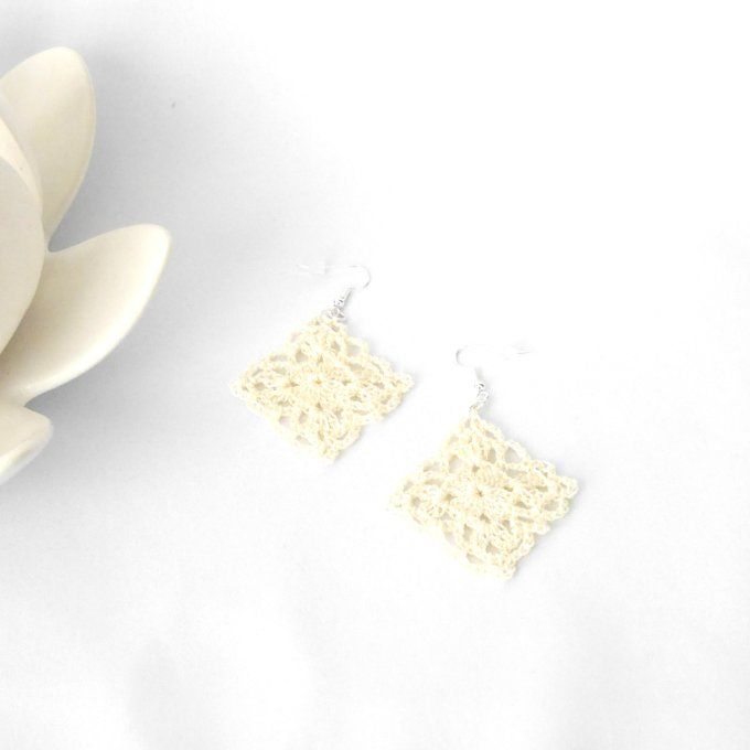 Boucles d'oreilles  IVOIRE au crochet