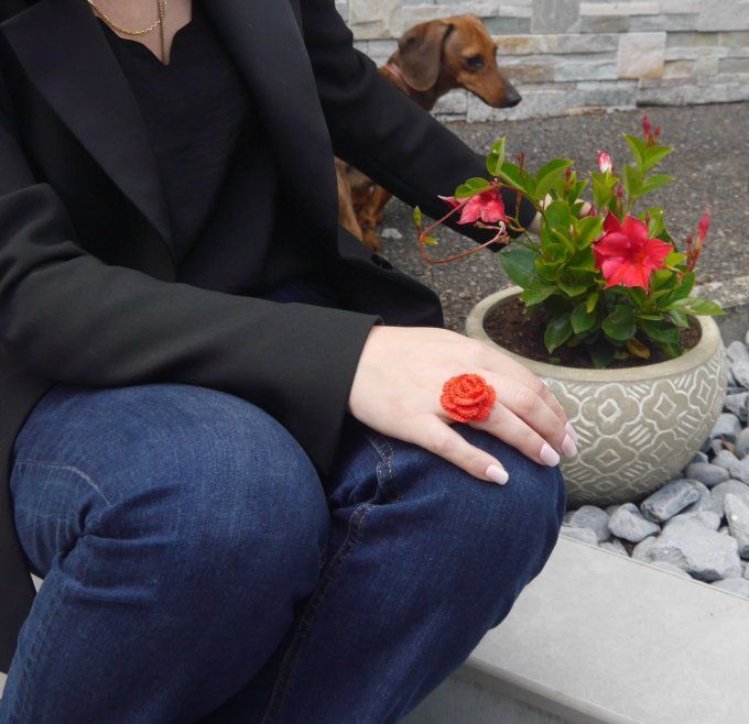 Bague ROUGE au crochet