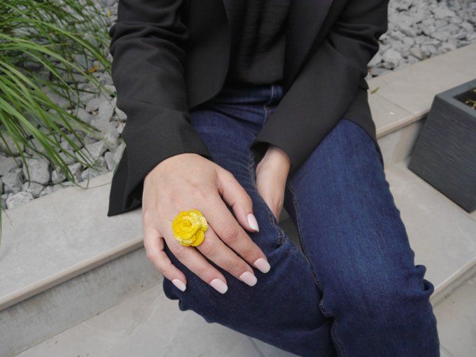 Bague  JAUNE au crochet