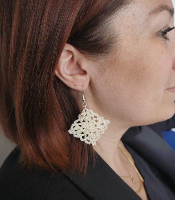Boucles d'oreilles  IVOIRE au crochet
