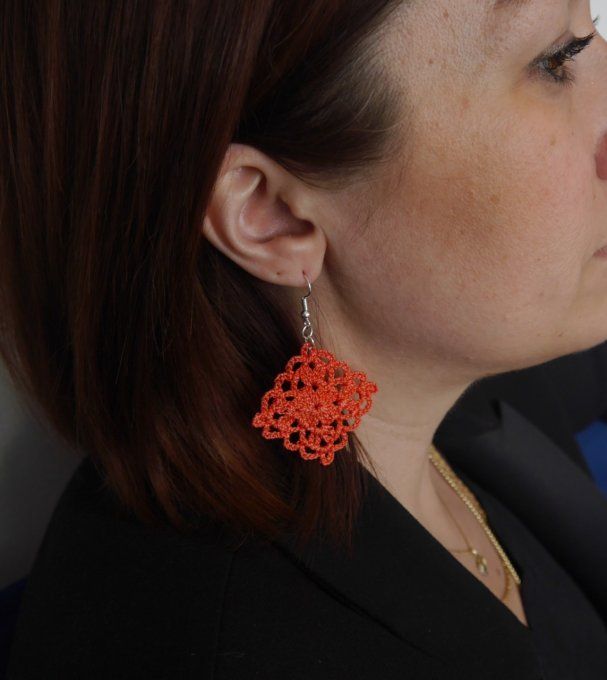 Boucles d'oreilles ORANGE foncé au crochet