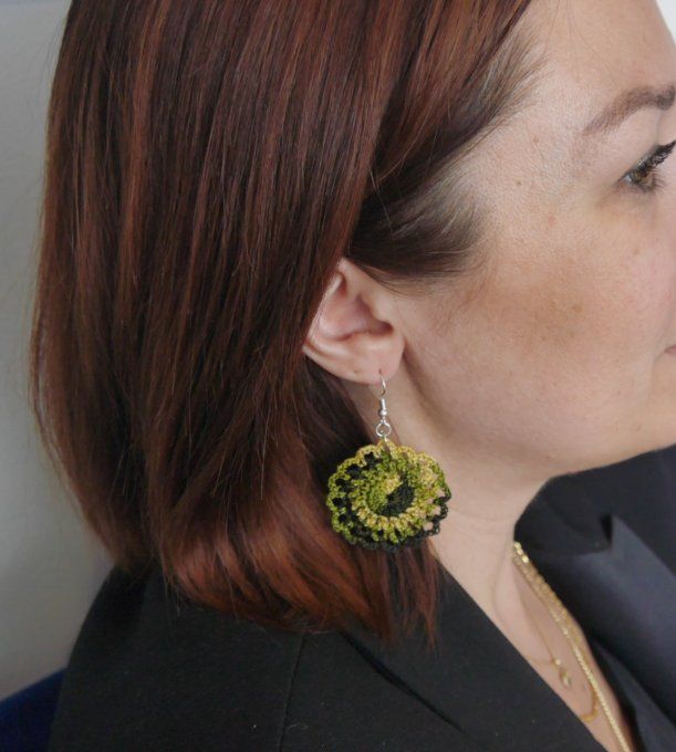 Boucles d'oreilles VERT au crochet