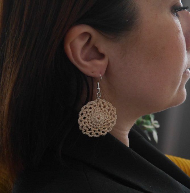 Boucles d'oreilles NUDE au crochet