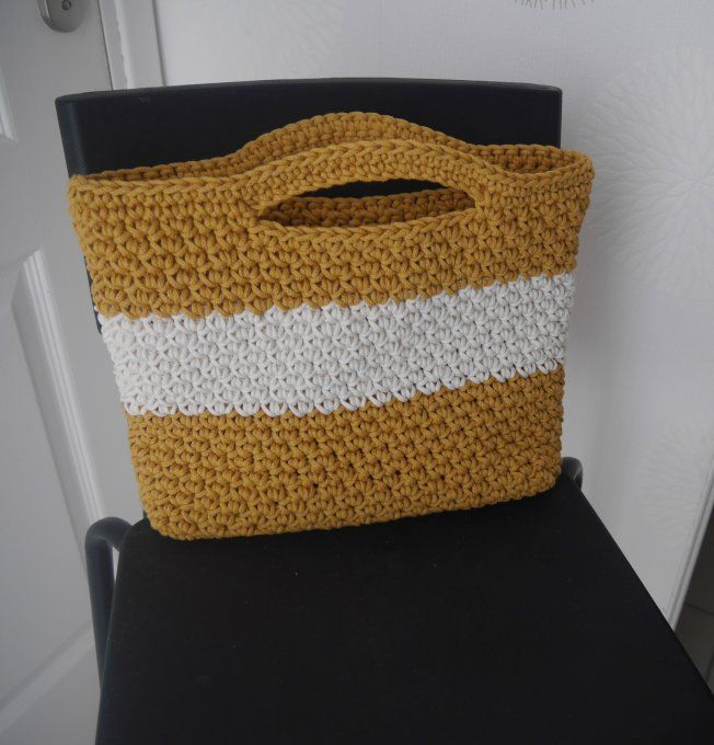 Sac au crochet coloris ECRU et MOUTARDE