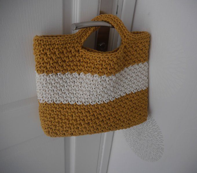 Sac au crochet coloris ECRU et MOUTARDE