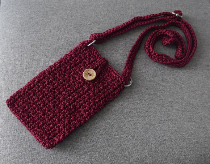 Pochette téléphone BORDEAUX au crochet