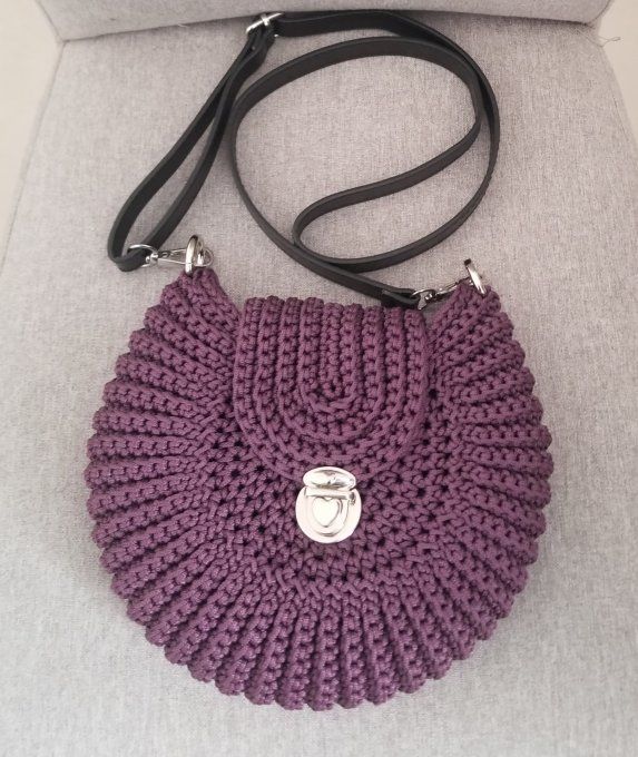 Sac rond au crochet bleu canard bandoulière