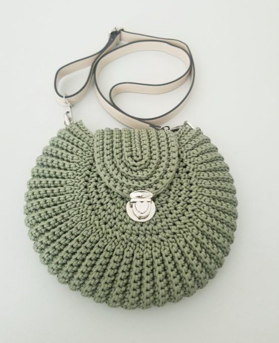 Sac rond au crochet vert sauge